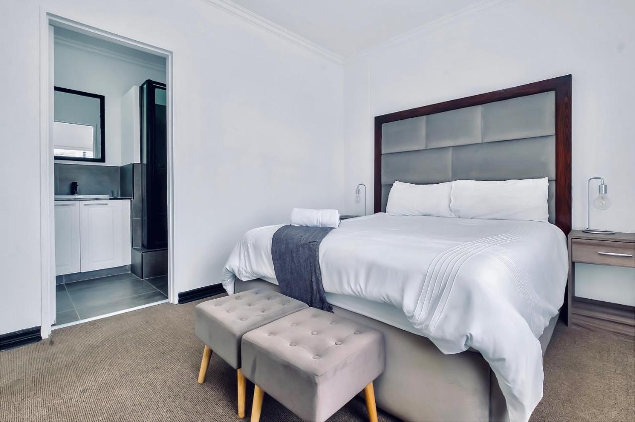 2 Bedroom 2 Bath Luxury - Sandton Cbd Johannesburg Exterior photo