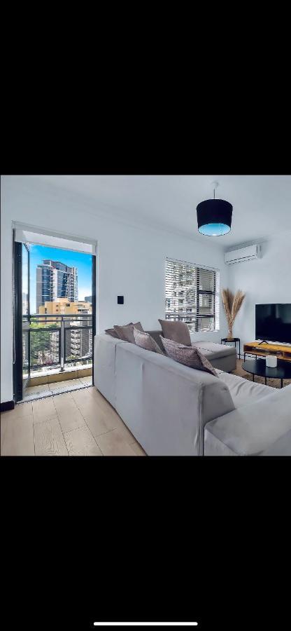 2 Bedroom 2 Bath Luxury - Sandton Cbd Johannesburg Exterior photo
